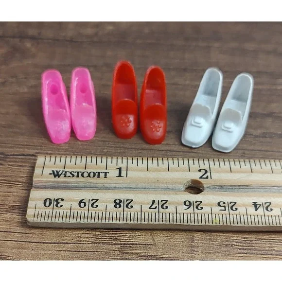 Vtg Barbie Size Shoes Lot Of 3 Pair Red Pink White Chunky Heels Unbranded Z11 - Picture 2 of 3